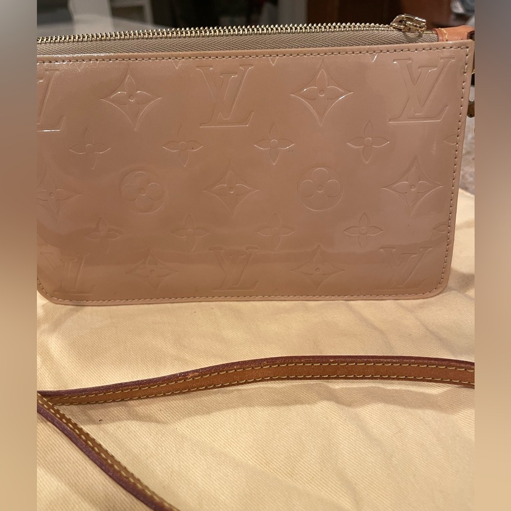 Louis Vuitton Vernis Lexington Patent Leather Bag - Picture 3 of 13